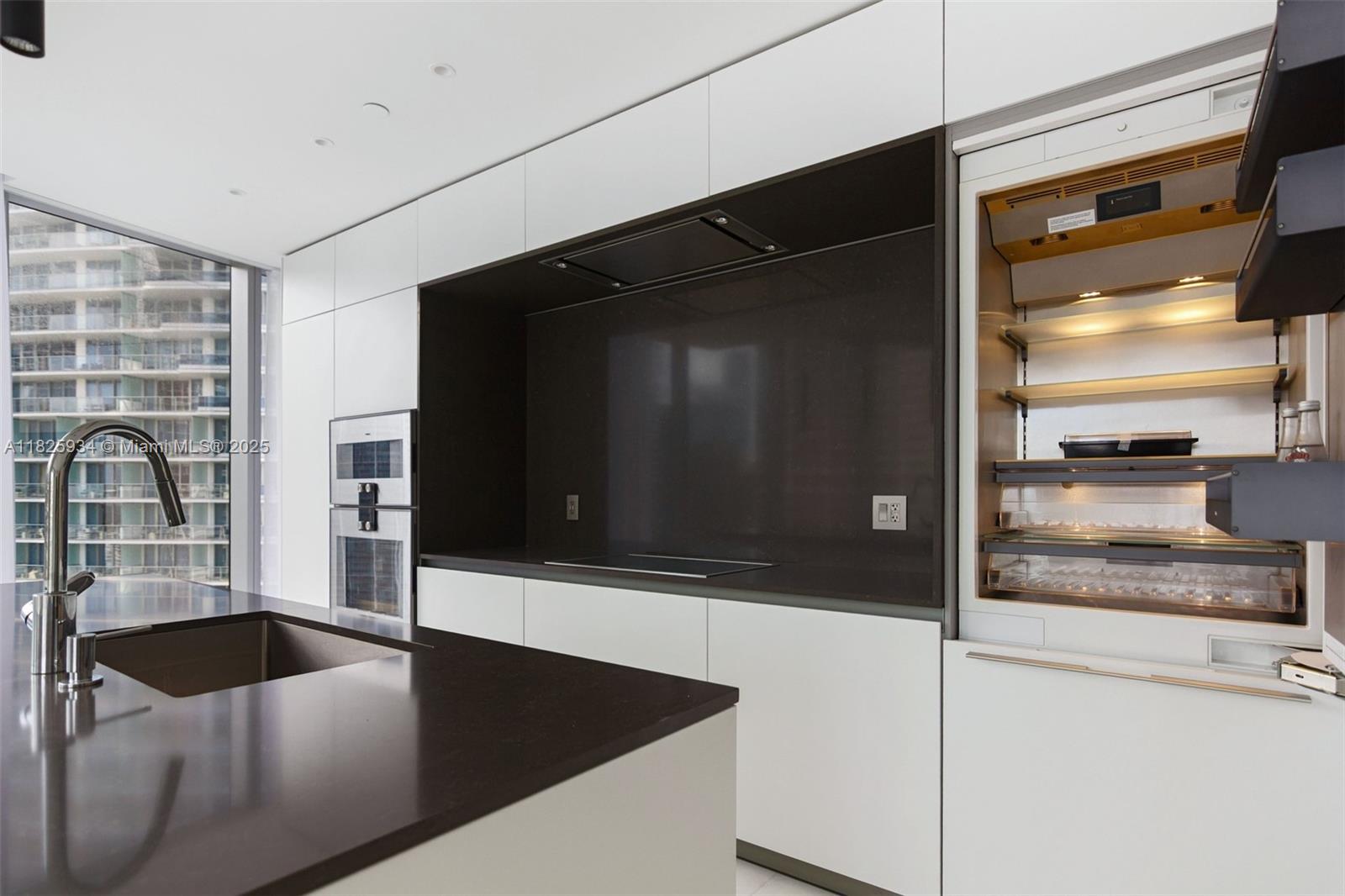 ASTON MARTIN RESIDENCES - Residential