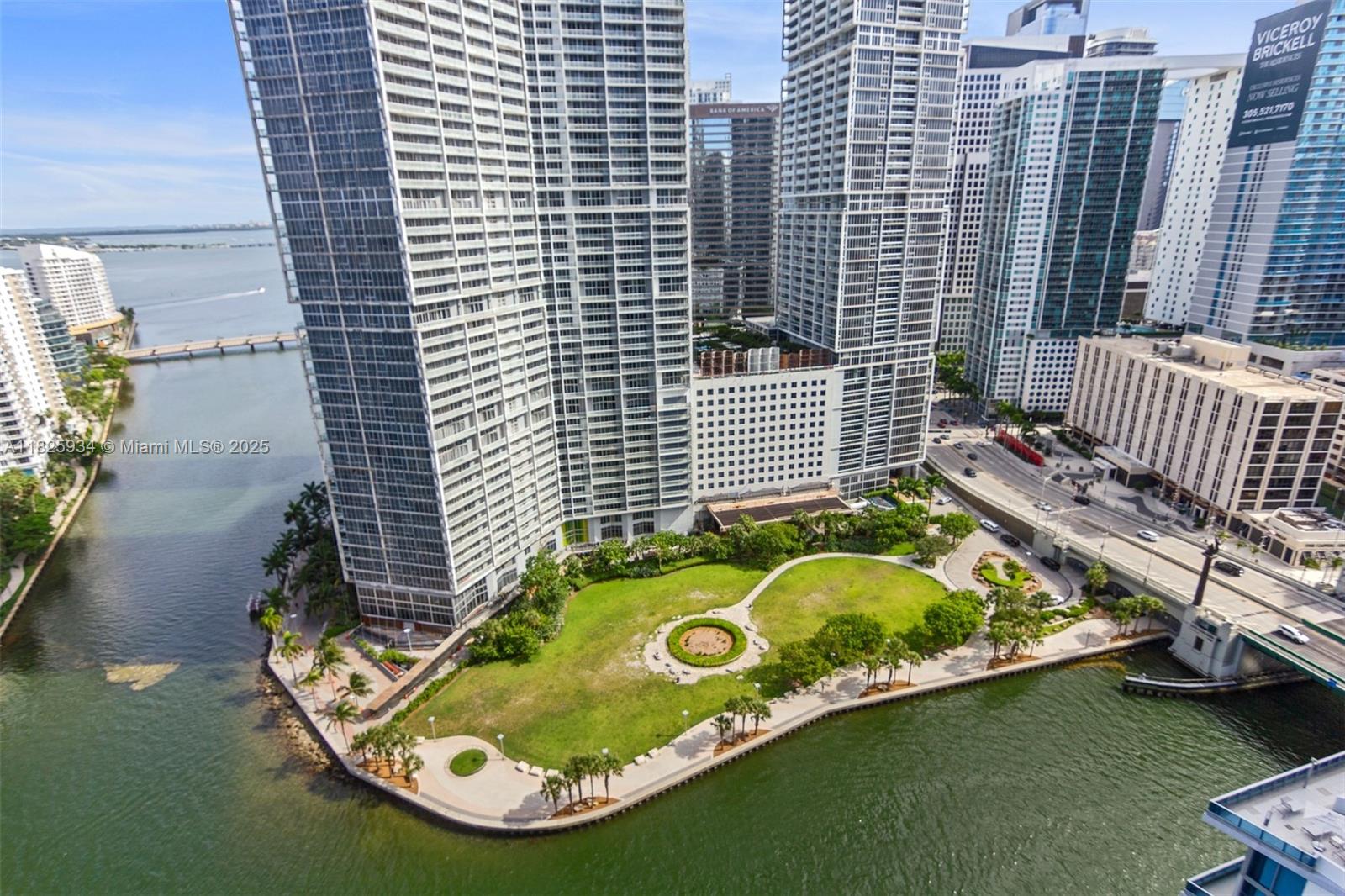 ASTON MARTIN RESIDENCES - Residential