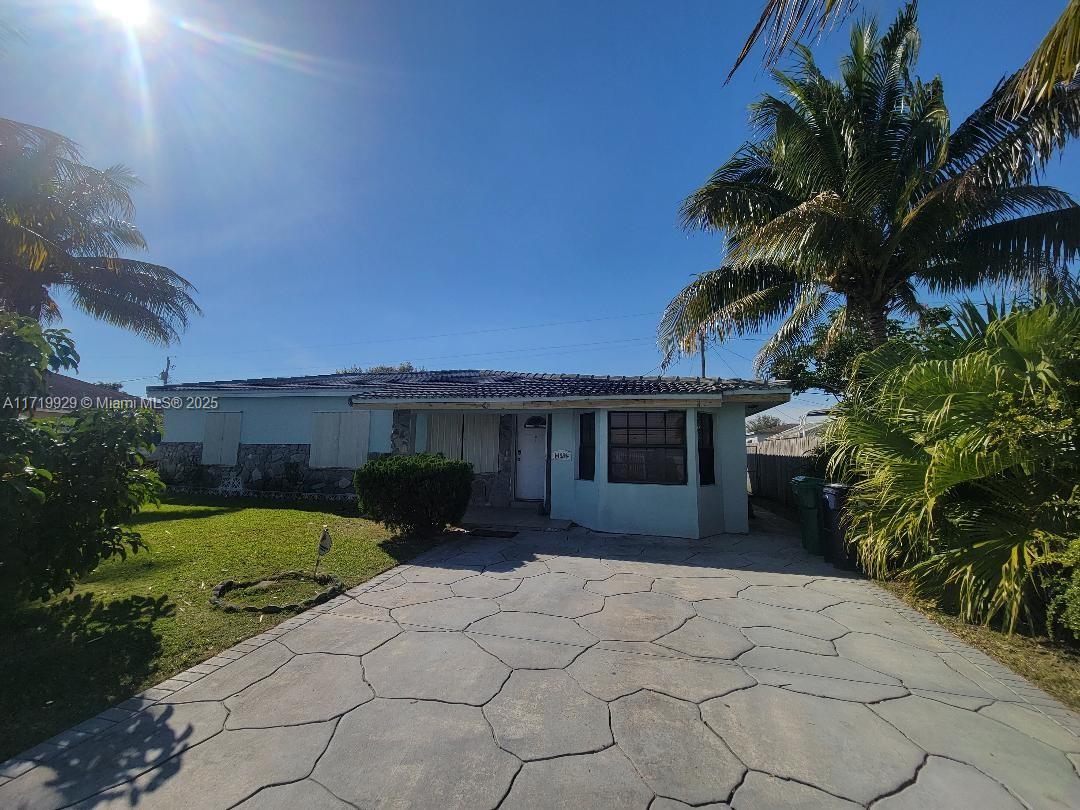 Rental Property at 14960 Pierce St, Miami, Broward County, Florida - Bedrooms: 3 
Bathrooms: 2  - $2,800 MO.