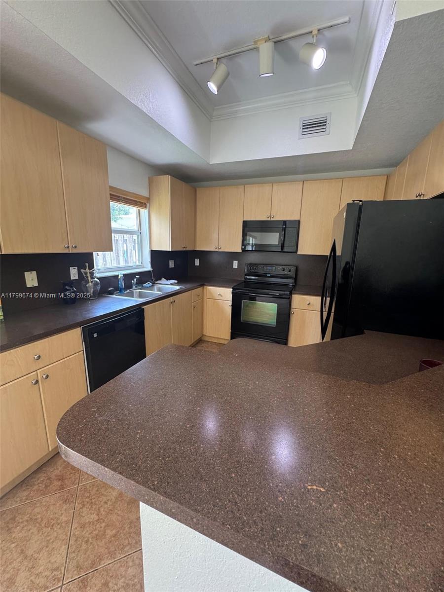 8908 SW 223rd Ter 8908