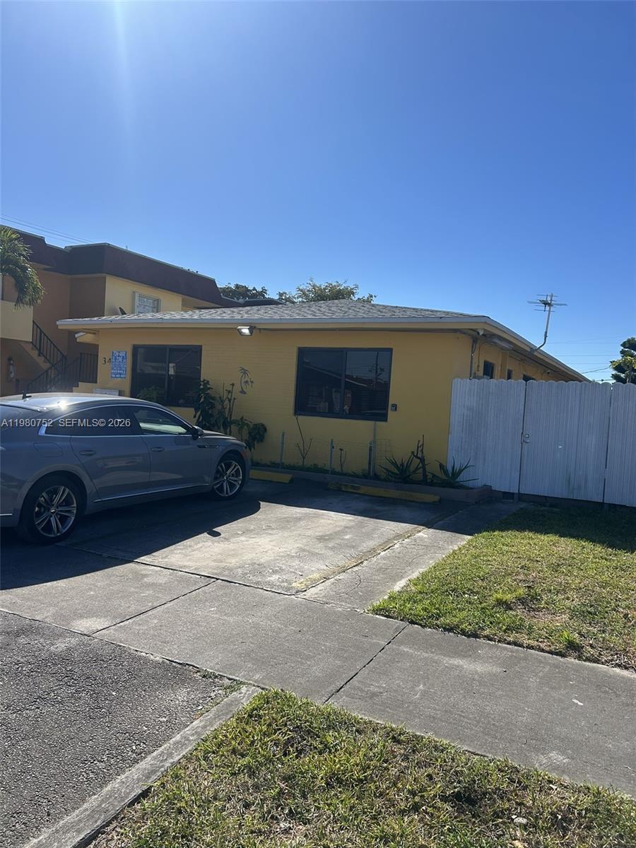 HIALEAH 11TH ADDN - Residential Lease