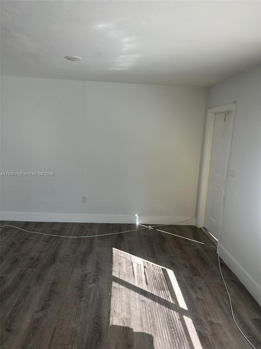 HIALEAH 11TH ADDN - Residential Lease