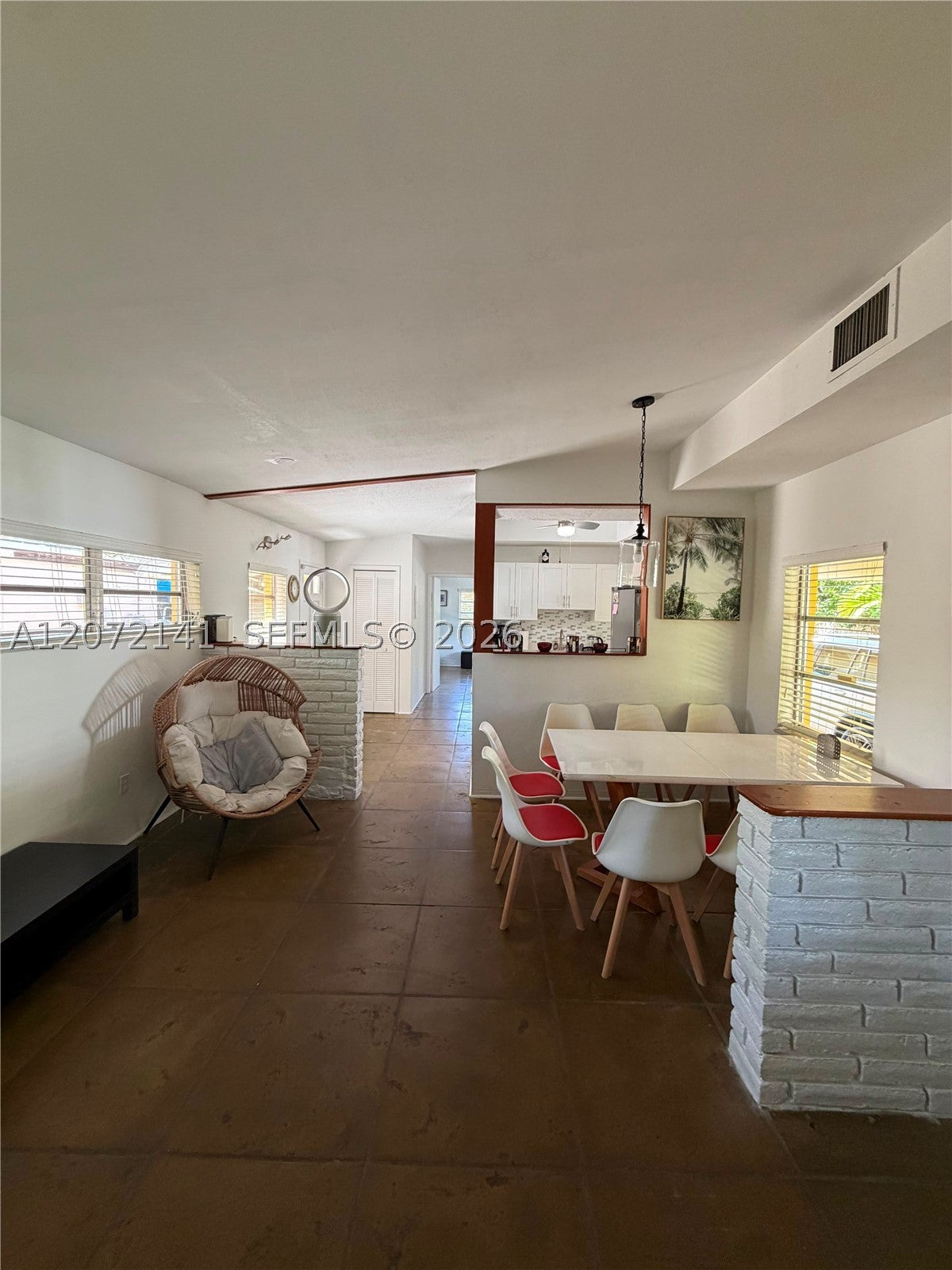 935 Polk St