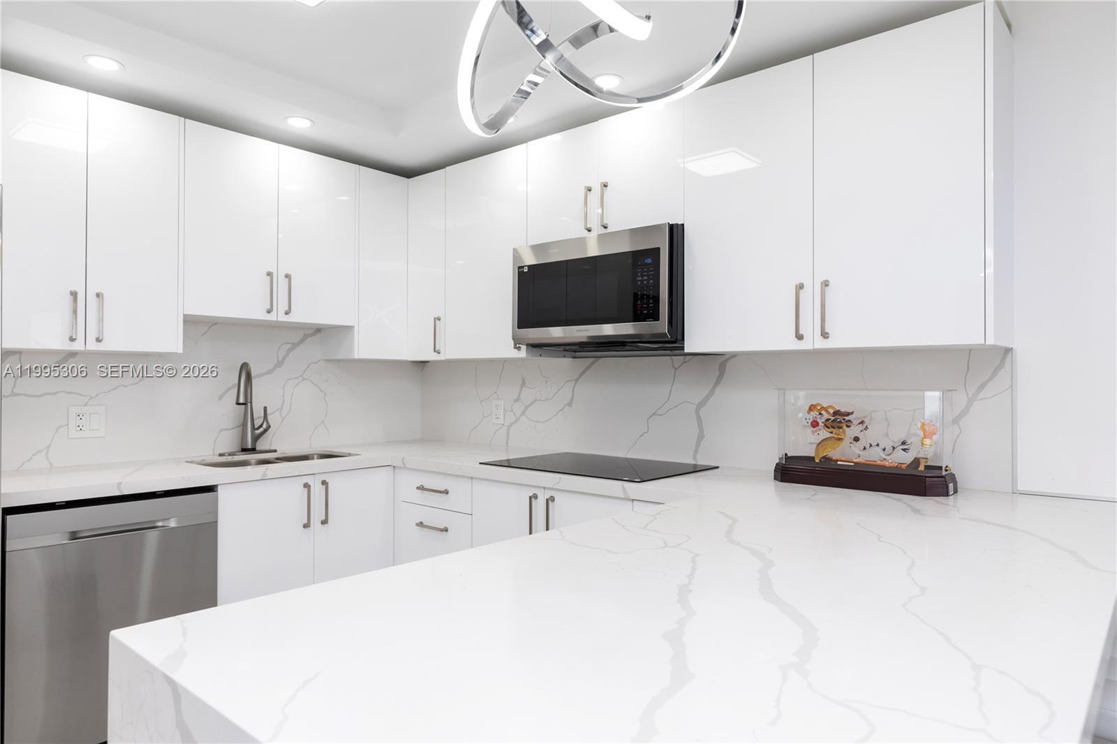 QUADOMAIN TOWER I AND IV - Residential Lease