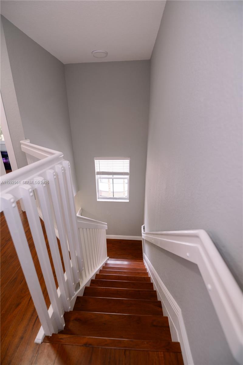 MELROSE POINT CONDO - Residential