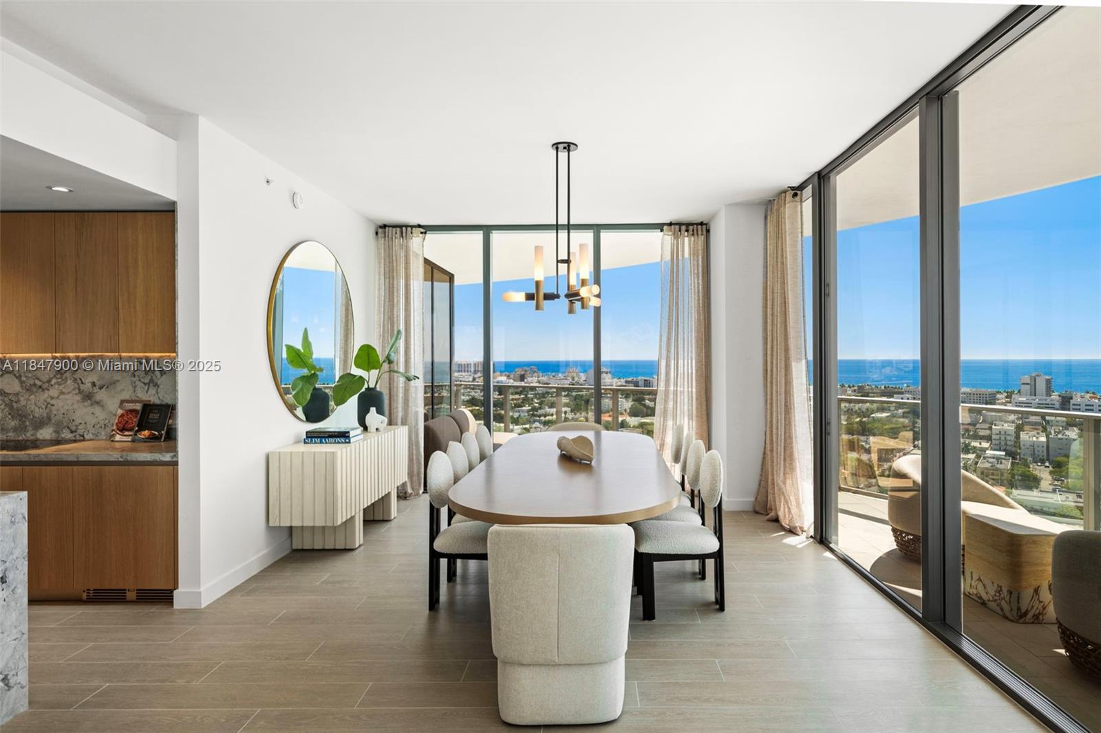 FIVE PARK - Residential