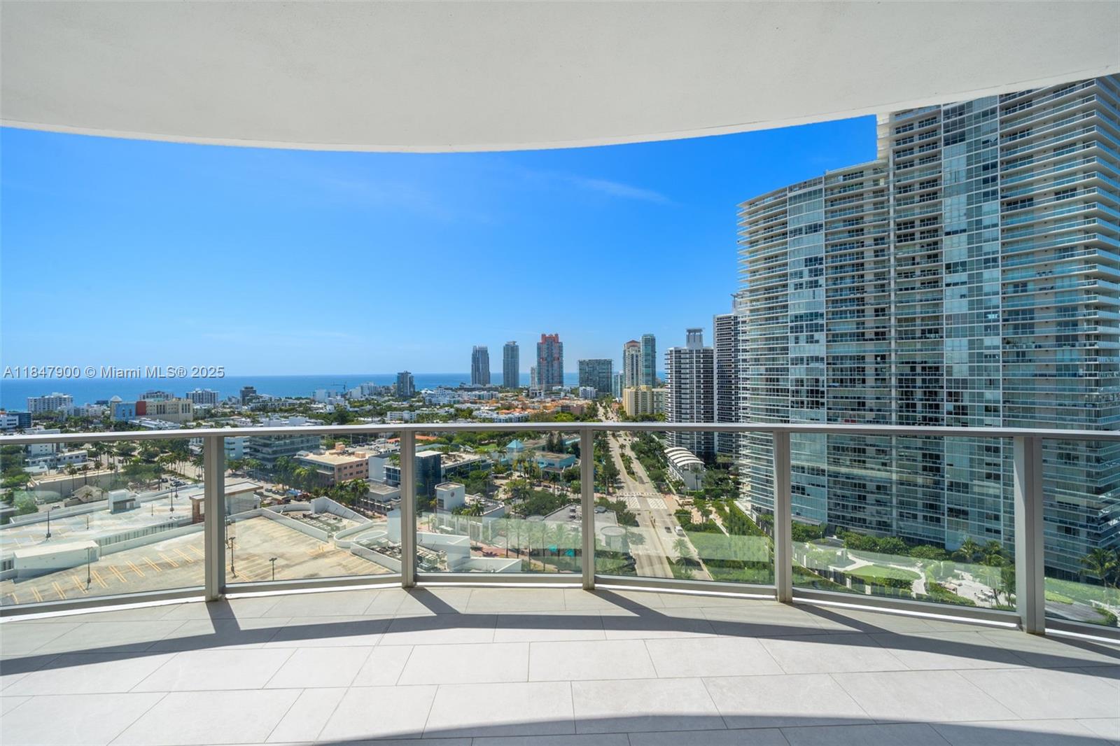 FIVE PARK - Residential