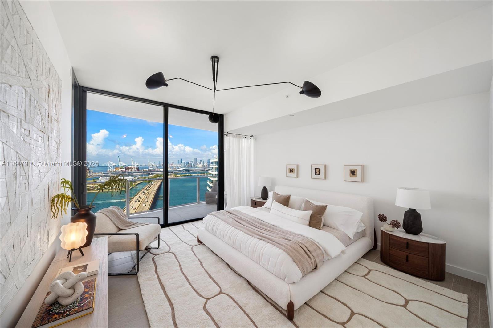 FIVE PARK - Residential