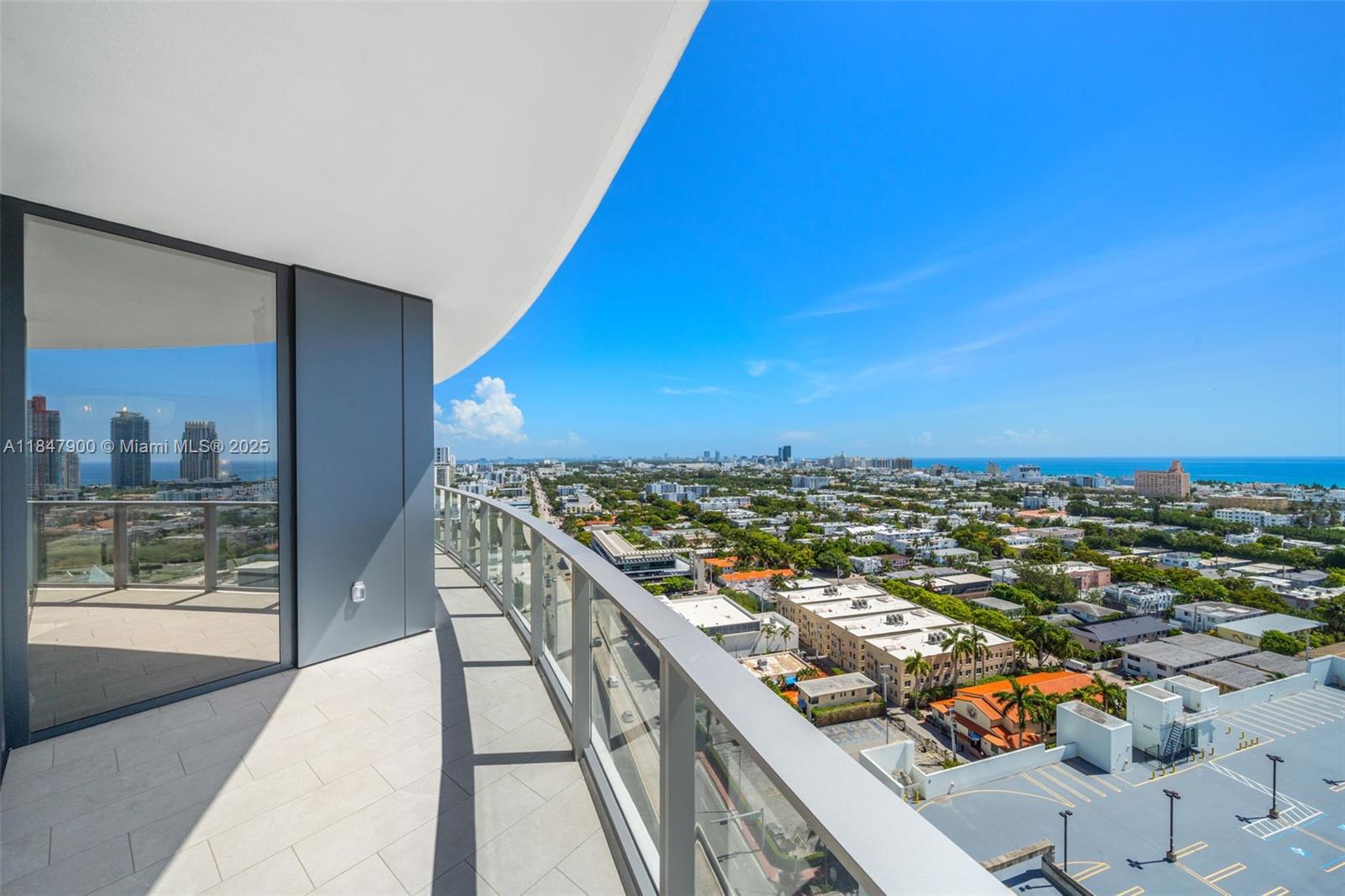 FIVE PARK - Residential