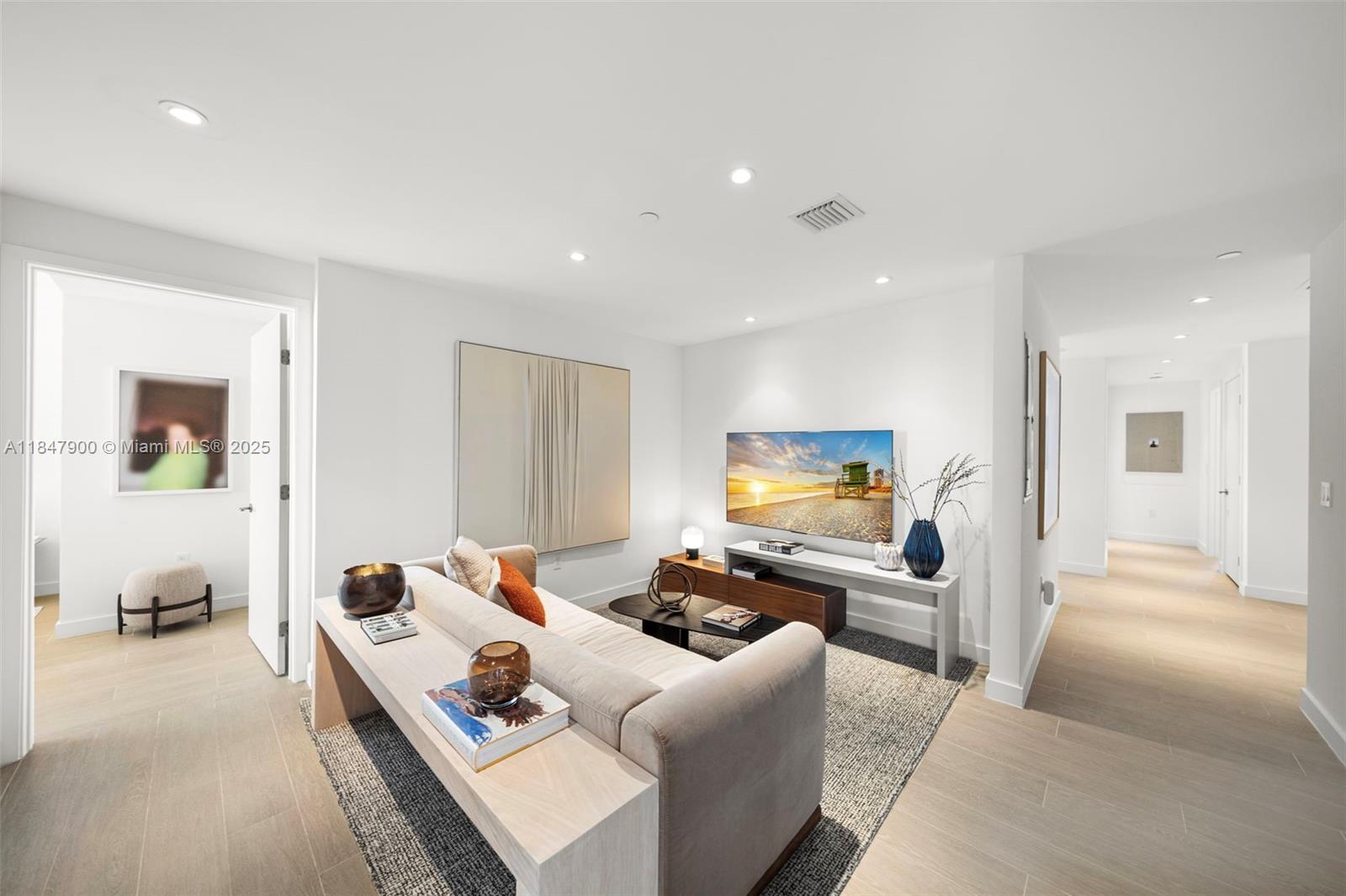 FIVE PARK - Residential