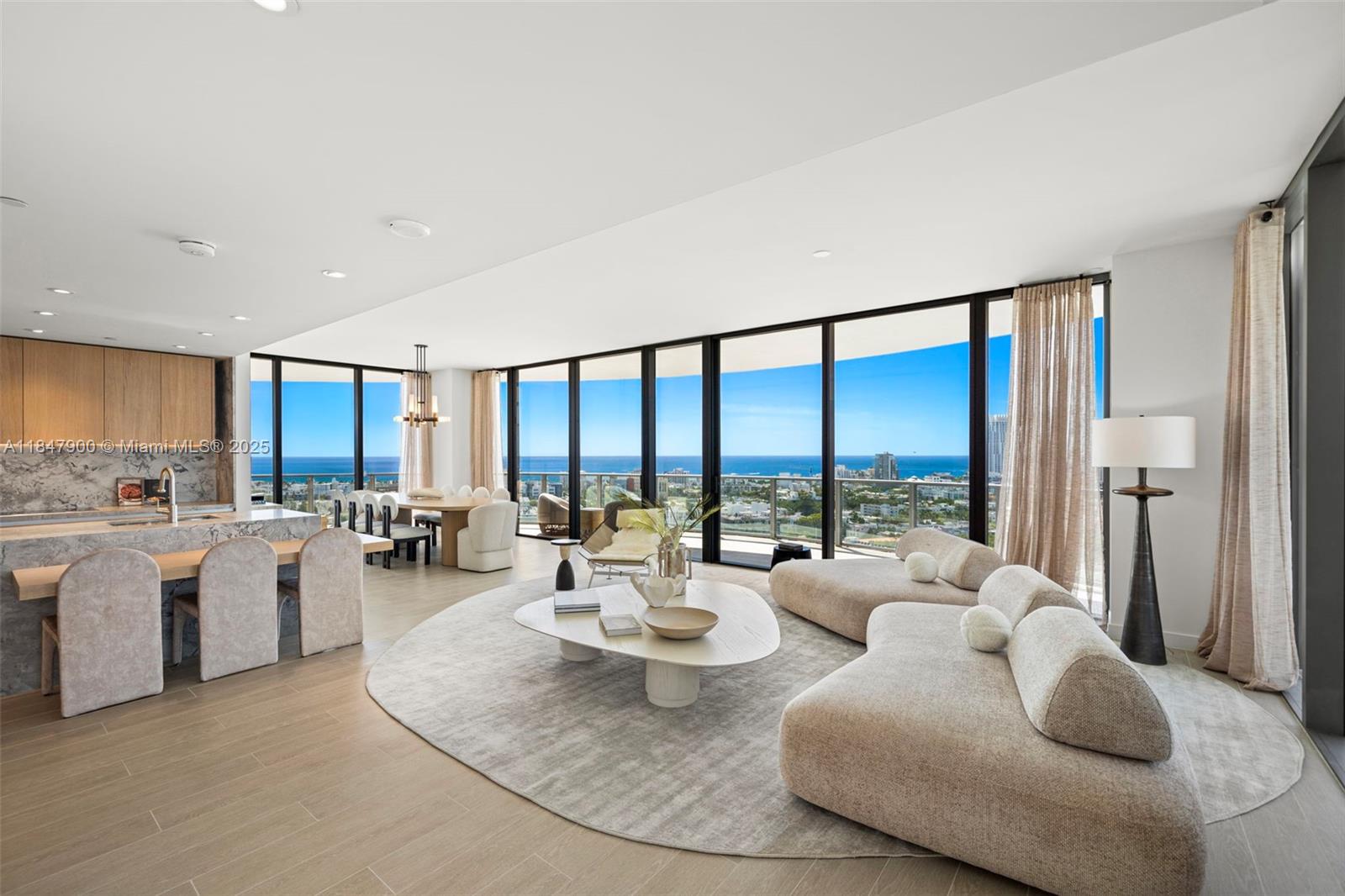 FIVE PARK - Residential