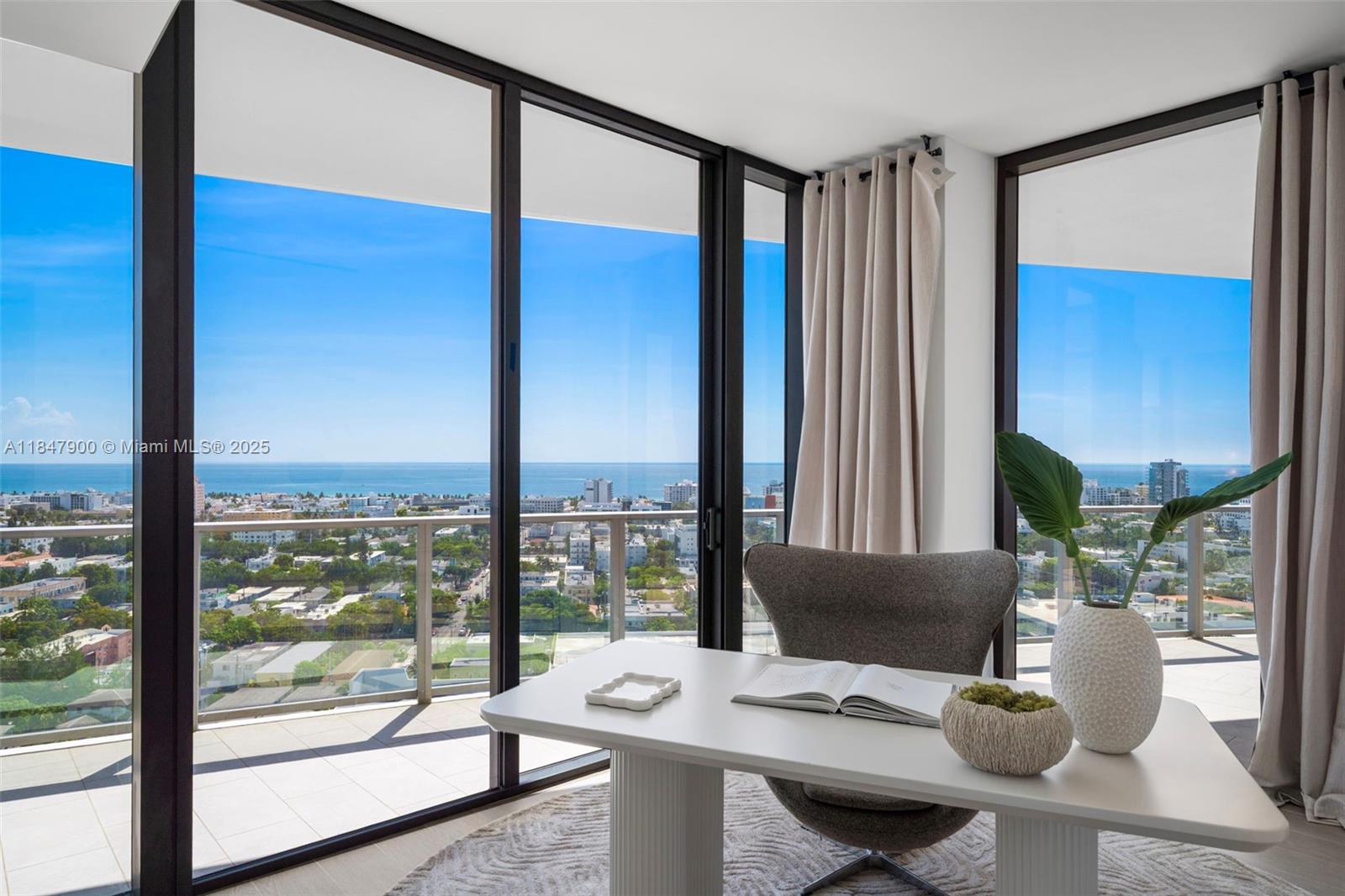 FIVE PARK - Residential