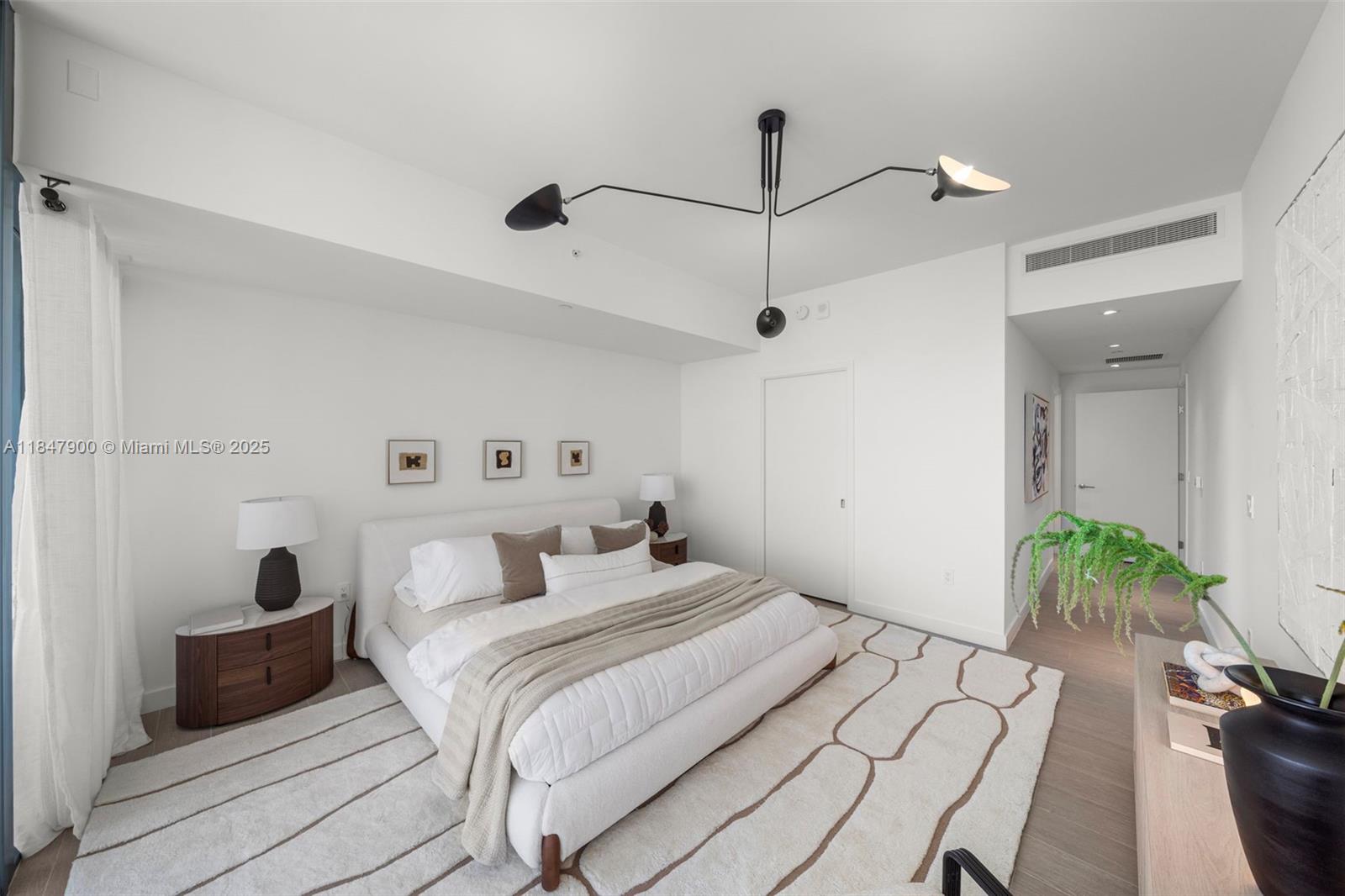 FIVE PARK - Residential