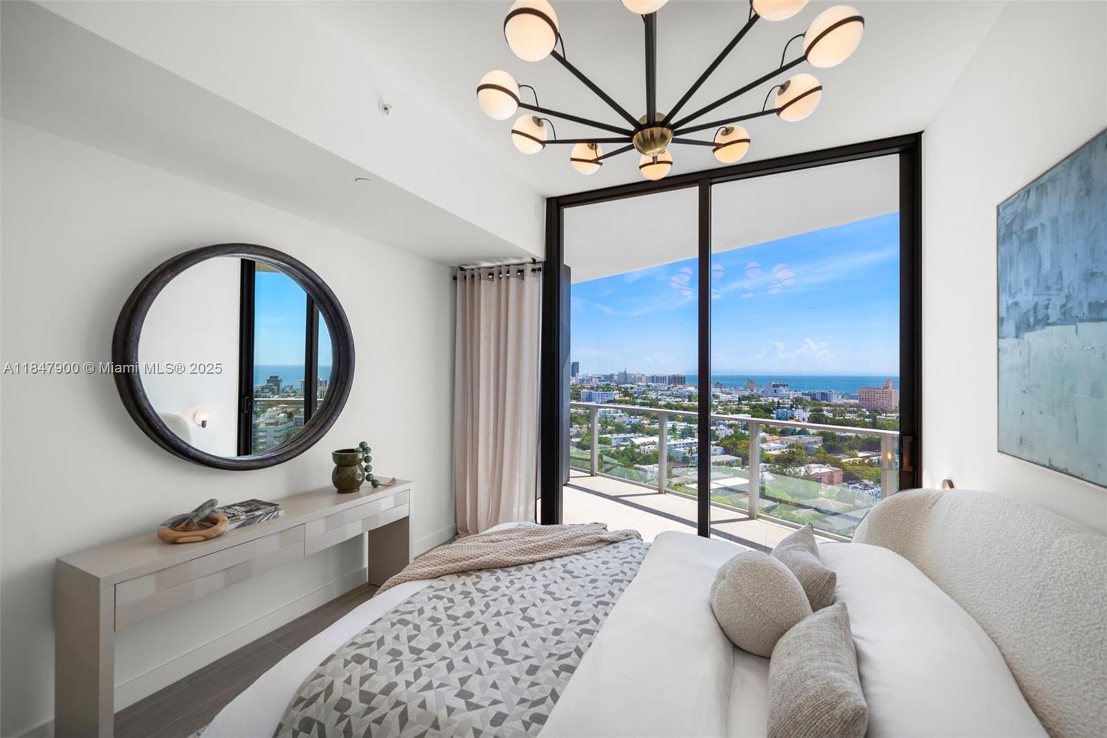 FIVE PARK - Residential