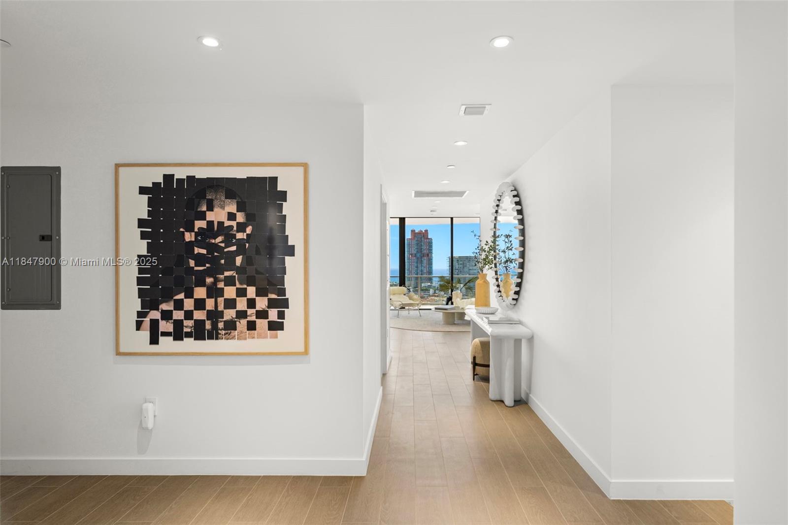 FIVE PARK - Residential