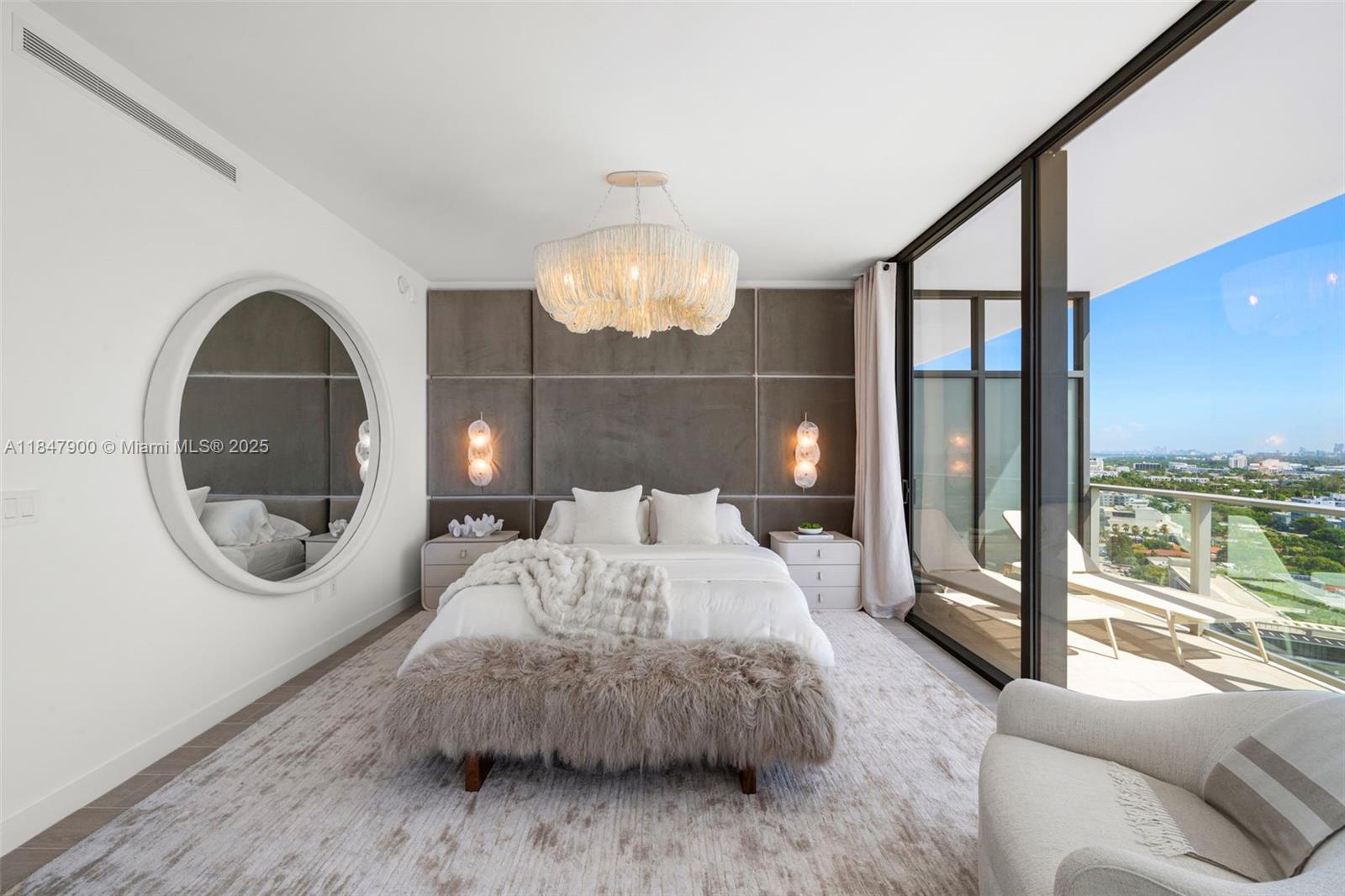 FIVE PARK - Residential