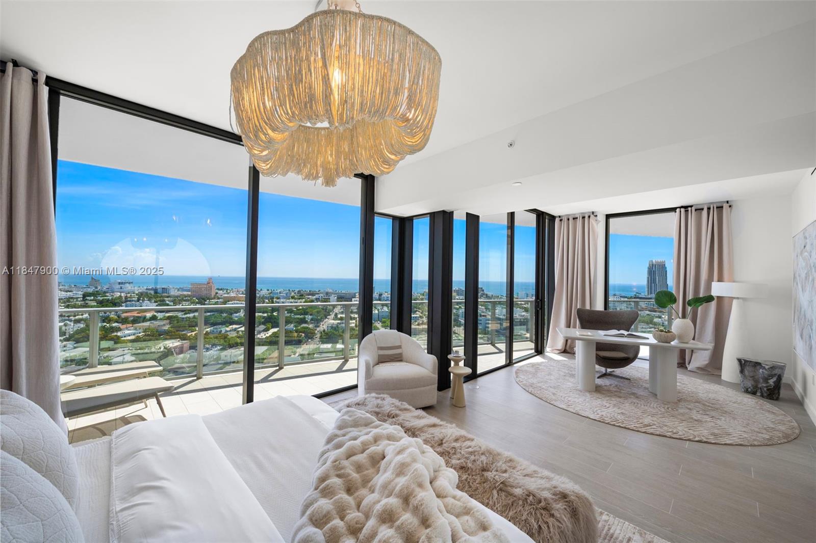 FIVE PARK - Residential