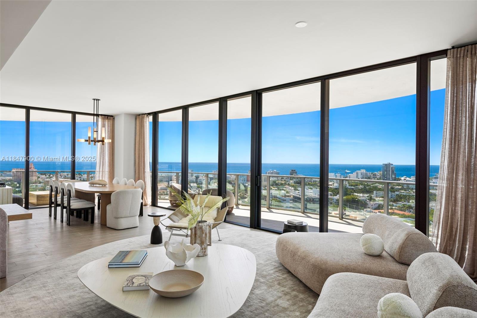 FIVE PARK - Residential