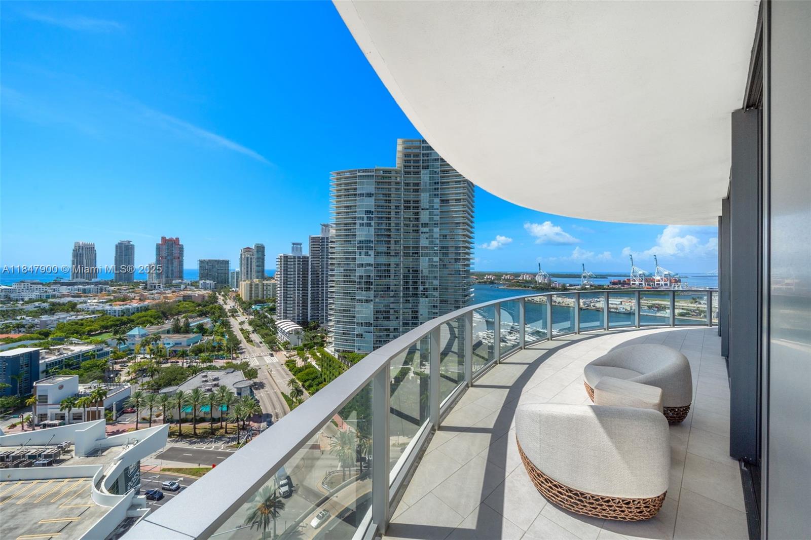 FIVE PARK - Residential