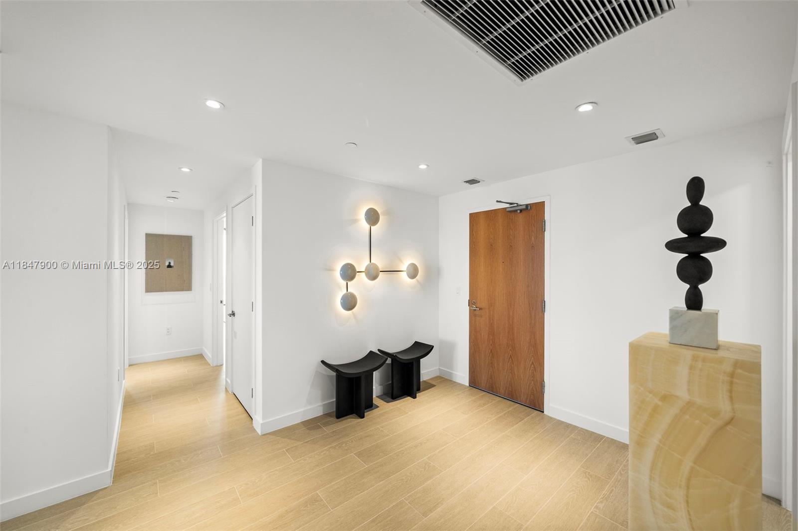 FIVE PARK - Residential