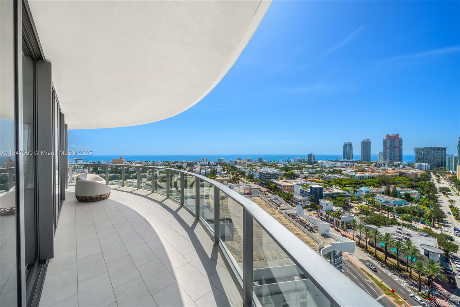 FIVE PARK - Residential