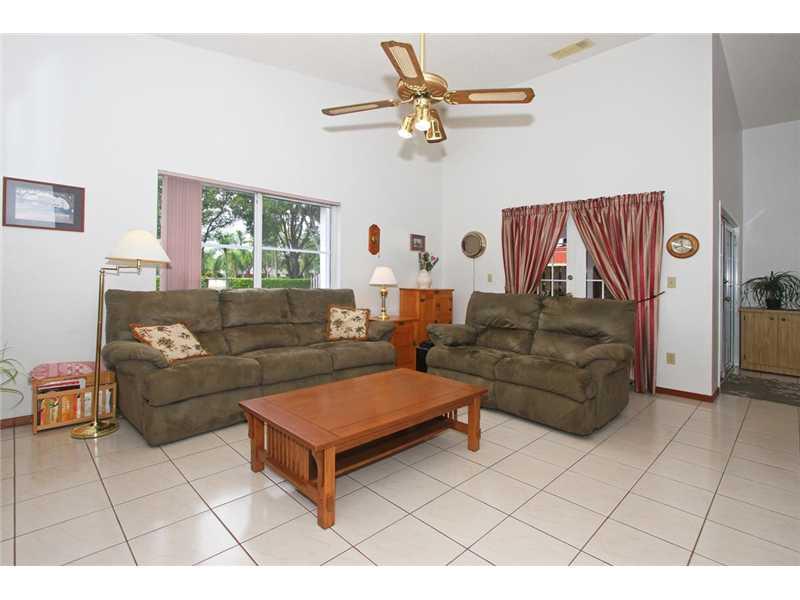 SUNFISH AT THE HAMMOCKS - Residential