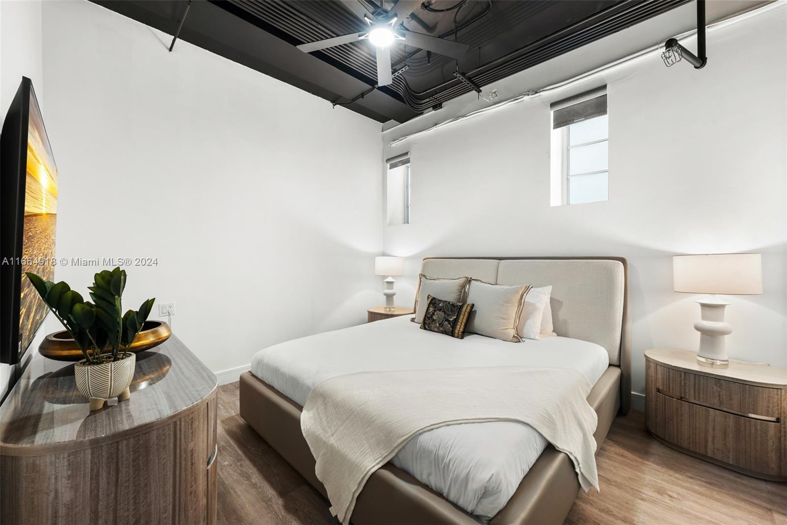 OCEAN BEACH ADDN NO 1 - Residential Lease