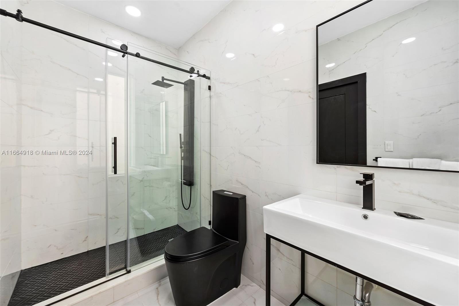 OCEAN BEACH ADDN NO 1 - Residential Lease