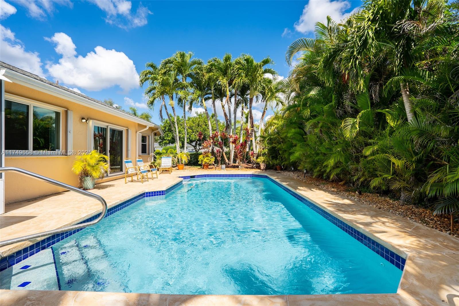 Property for Sale at 311 Nw 197th Ave, Pembroke Pines, Miami-Dade County, Florida - Bedrooms: 4 
Bathrooms: 2  - $829,999