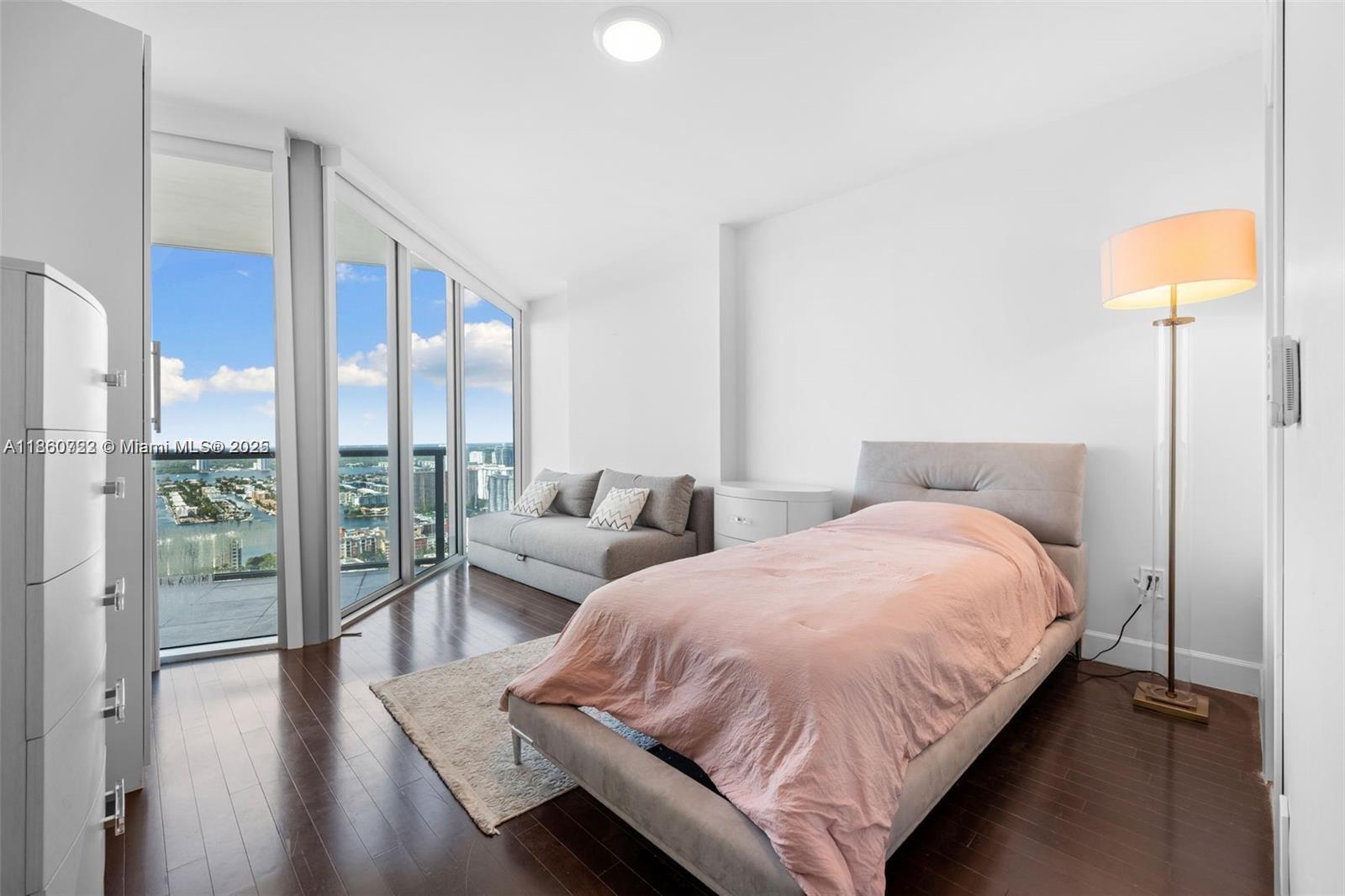 JADE BEACH CONDO - Residential Lease