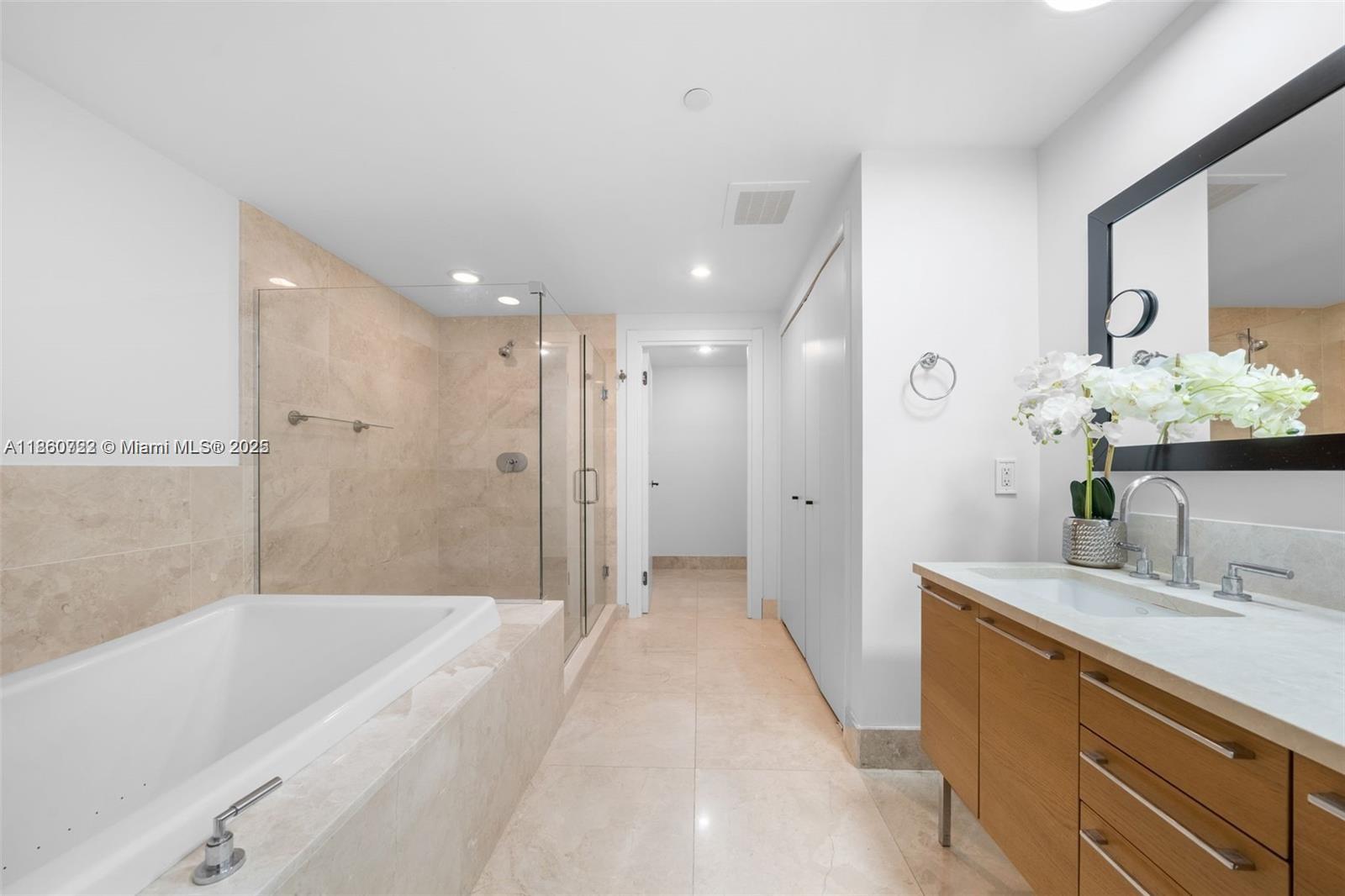 JADE BEACH CONDO - Residential Lease