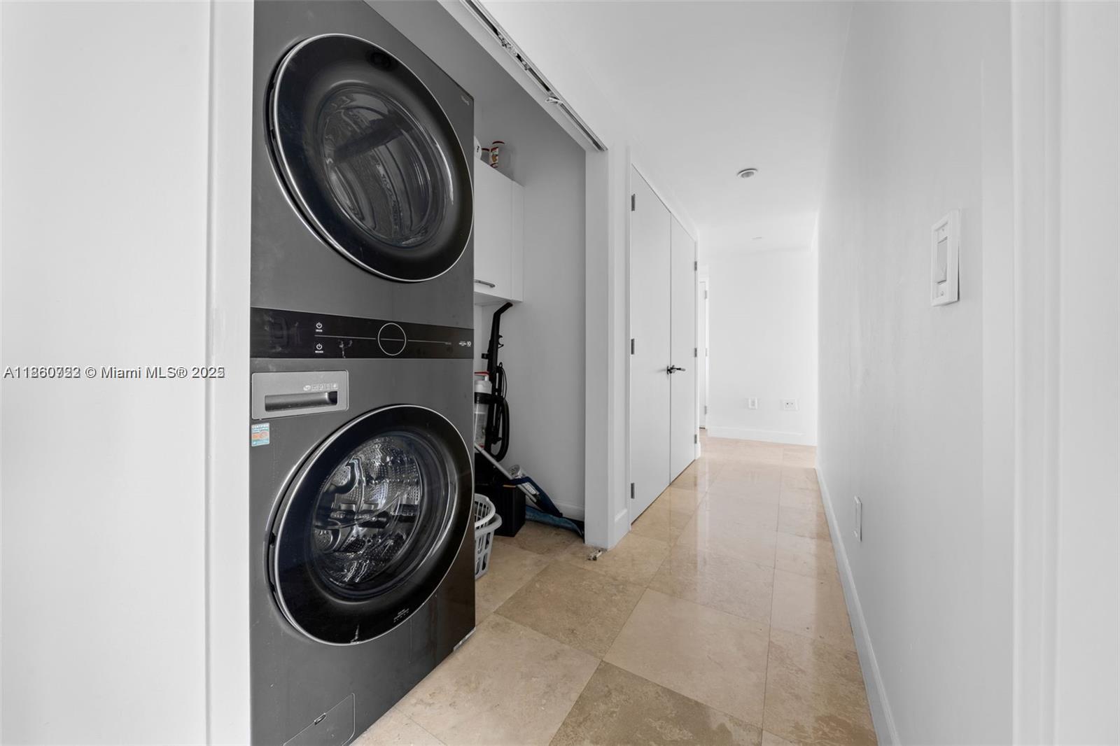 JADE BEACH CONDO - Residential Lease