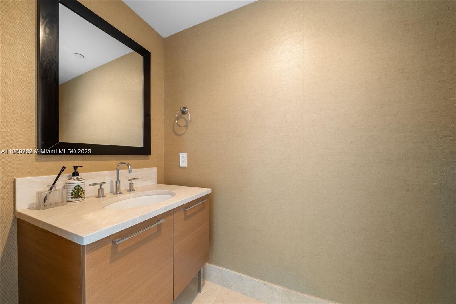 JADE BEACH CONDO - Residential Lease