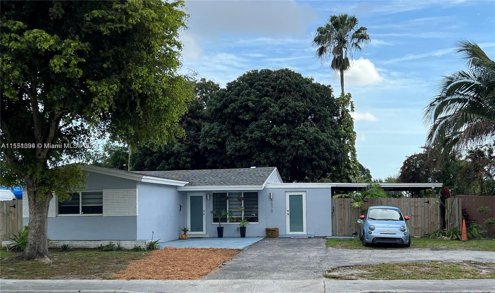 Property for Sale at 6570 Sheridan St, Hollywood, Broward County, Florida - Bedrooms: 5 
Bathrooms: 4  - $615,000
