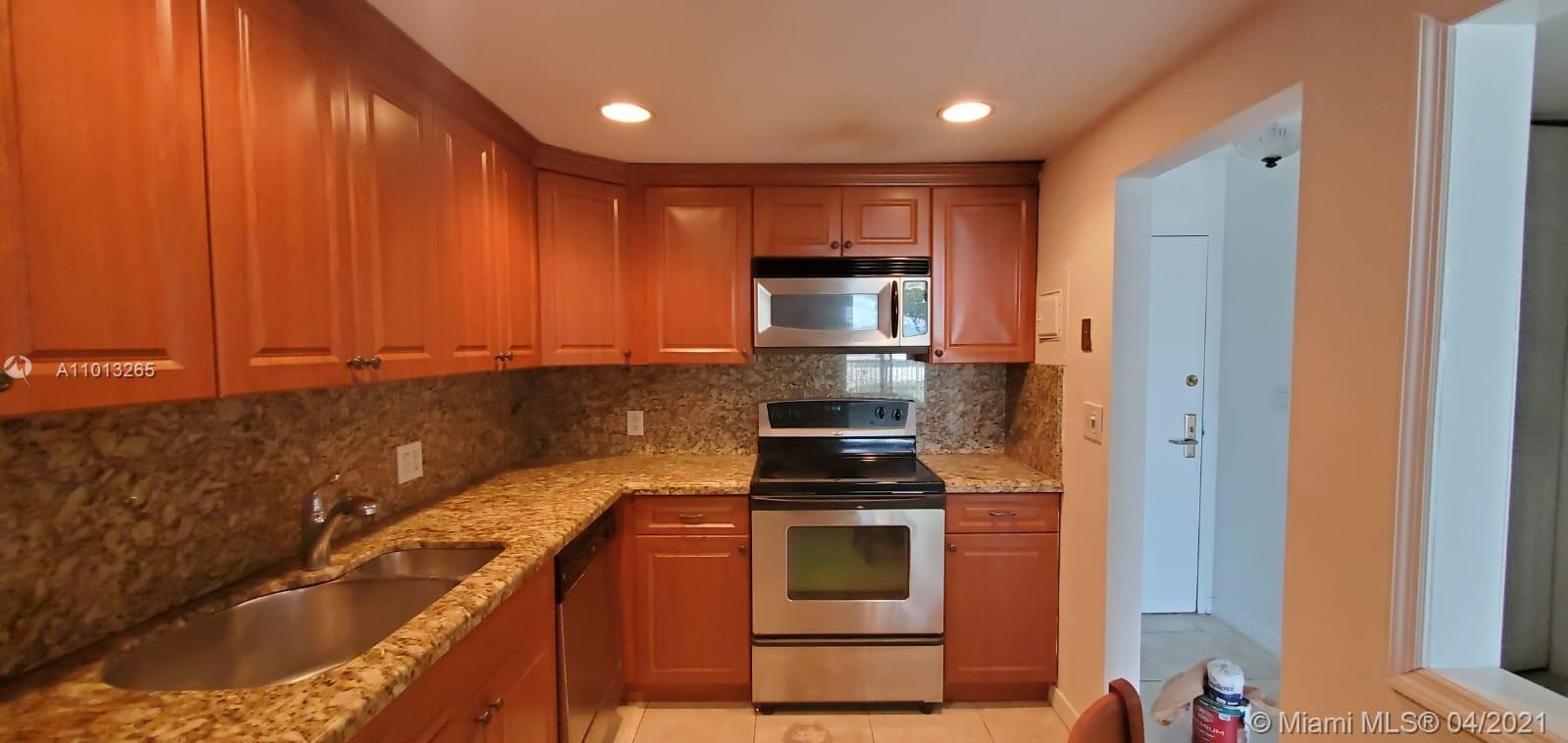 BRICKELL BISCAYNE CONDO - Residential Lease