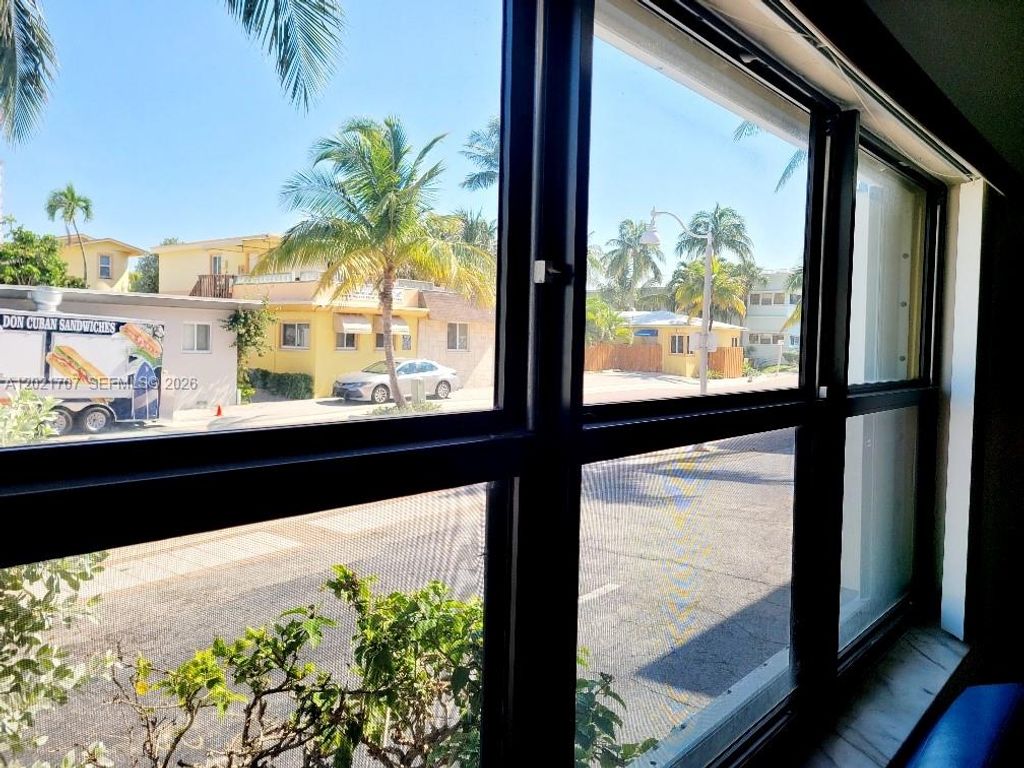 Photo of 322 Harding St #B101, Hollywood, FL 33019 (MLS # A12021707)