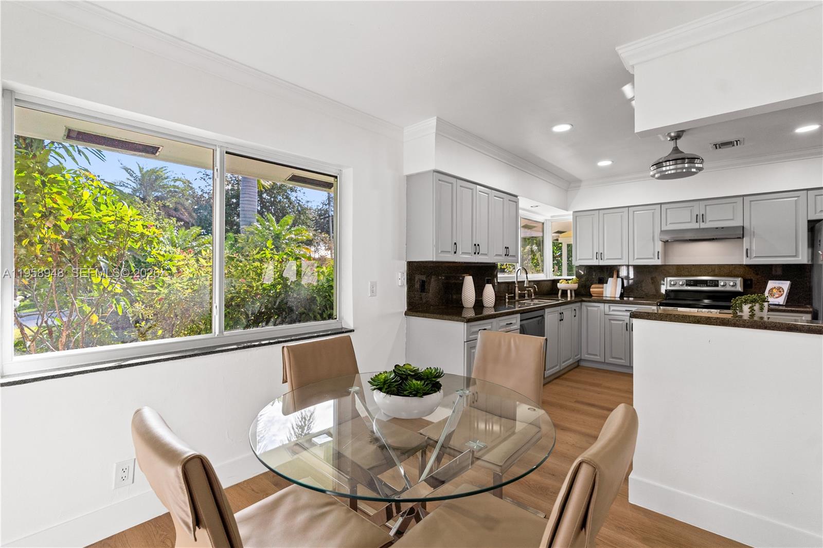 CORAL RIDGE COUNTRY CLUB - Residential