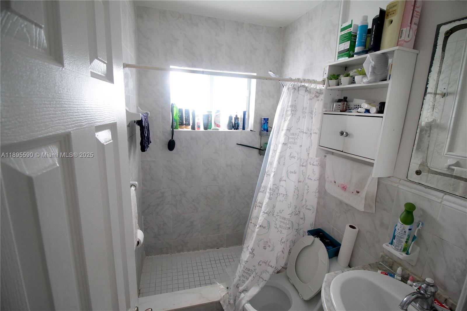 MARILYNDA - Residential