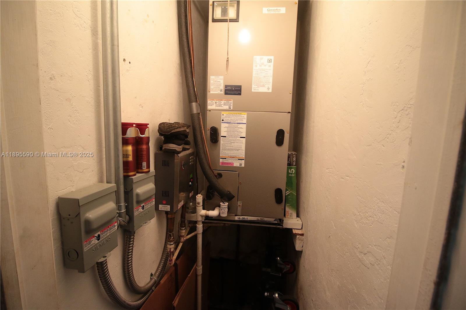 MARILYNDA - Residential