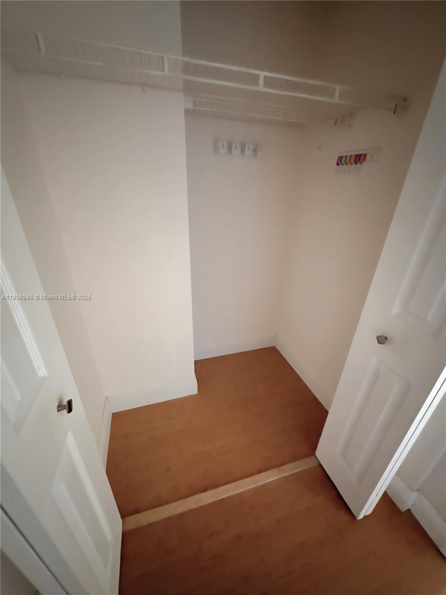 LIME BAY CONDOMINIUM 2 - Residential