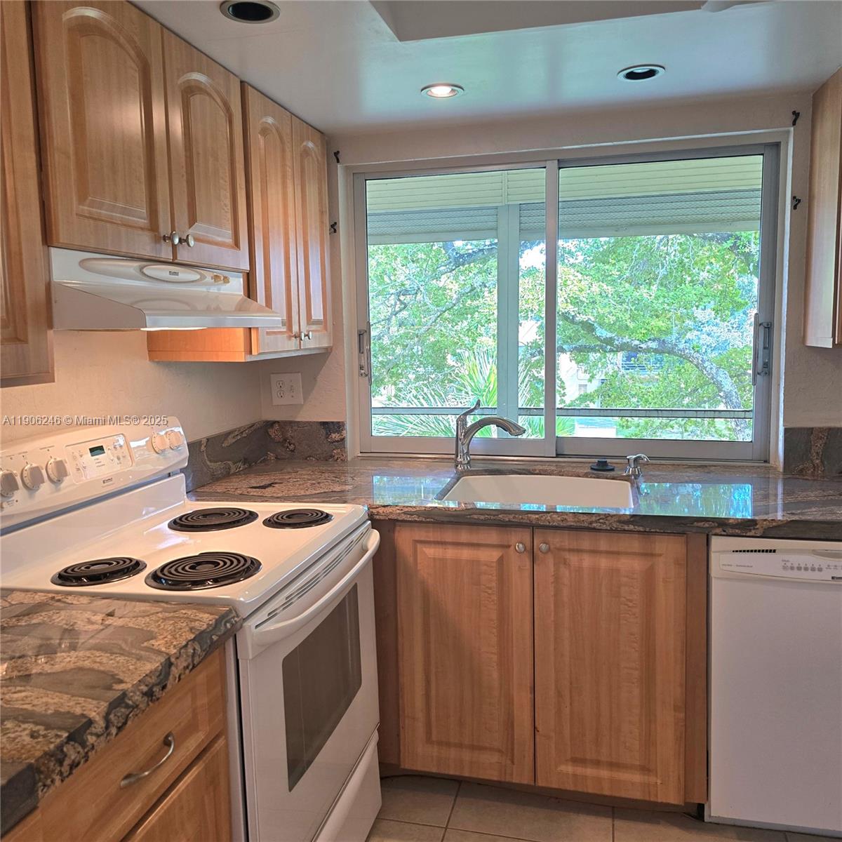 View photos, virtual tours, details... 9070 Lime Bay Blvd 301