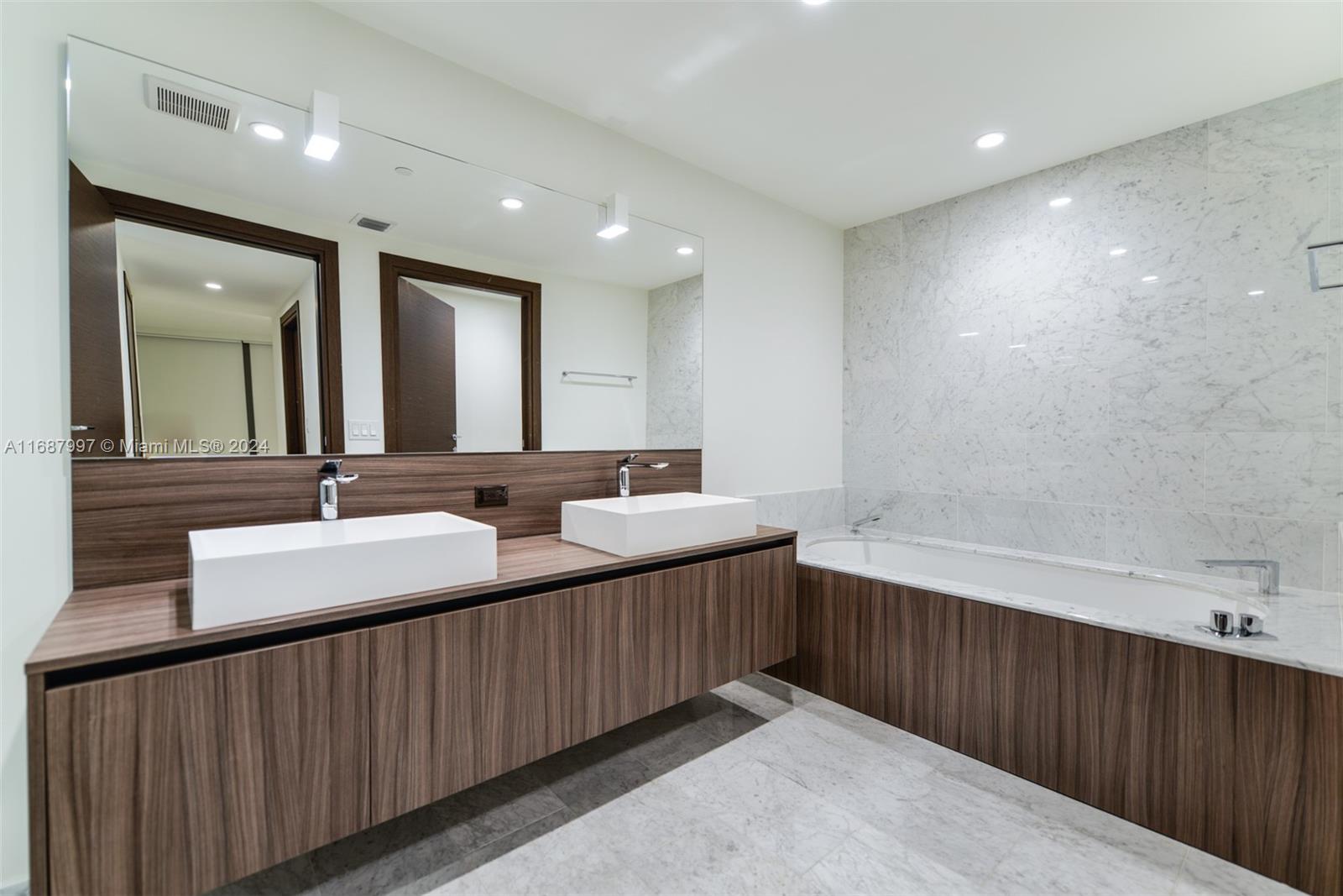 BRICKELL FLATIRON CONDO - Residential