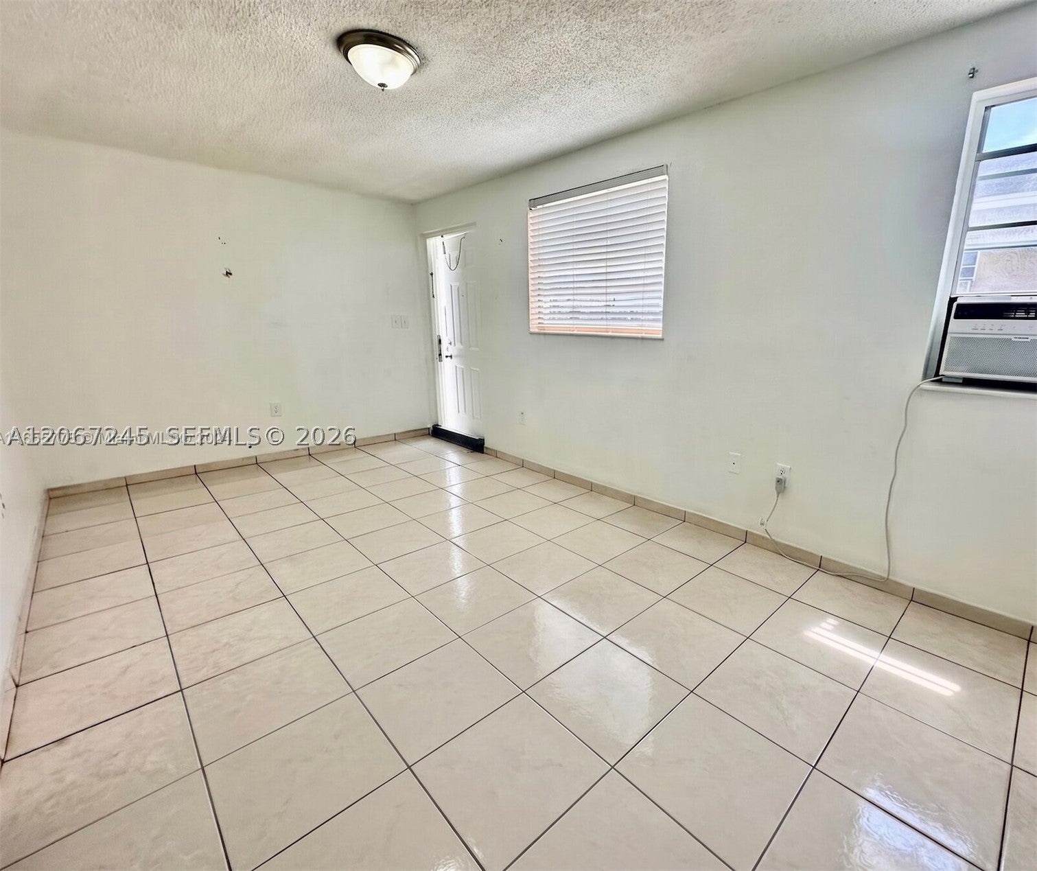 718 SW 11th Ave 8