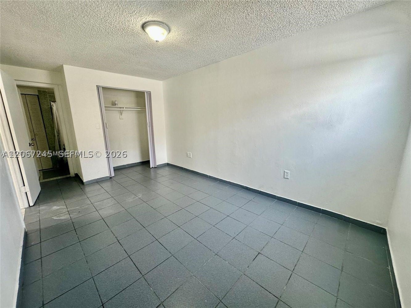 718 SW 11th Ave 8