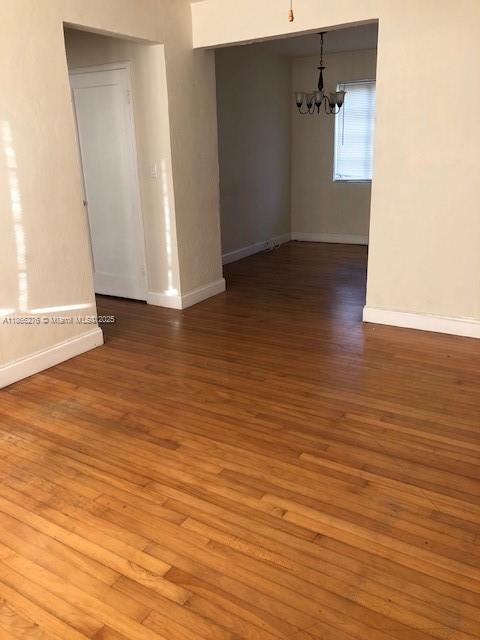 GREAT CORAL GABLES UNIT 2 BEDROOMS, 1 BATH LOCATED ON 2ND FLOOR, WOOD FLOORS, FRESHLY PAINTED, SPACIOUS THROUGHOUT. ON-SITE COMMUNITY LAUNDRY. WALKING DISTANCE TO CORAL GABLES LIBRARY, YOUTH CENTER & BILTMORE HOTEL. 10 MINUTE DRIVE TO UM & MERRICK PARK.