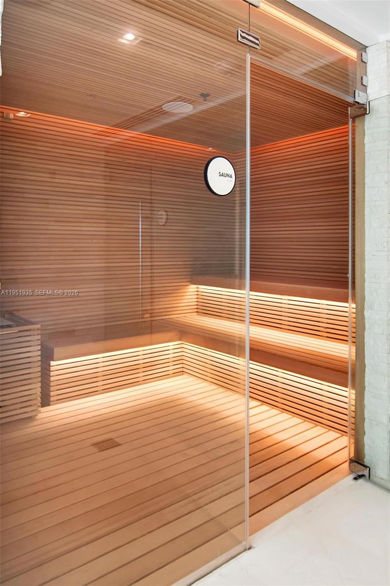 ONE PARAISO CONDO - Residential