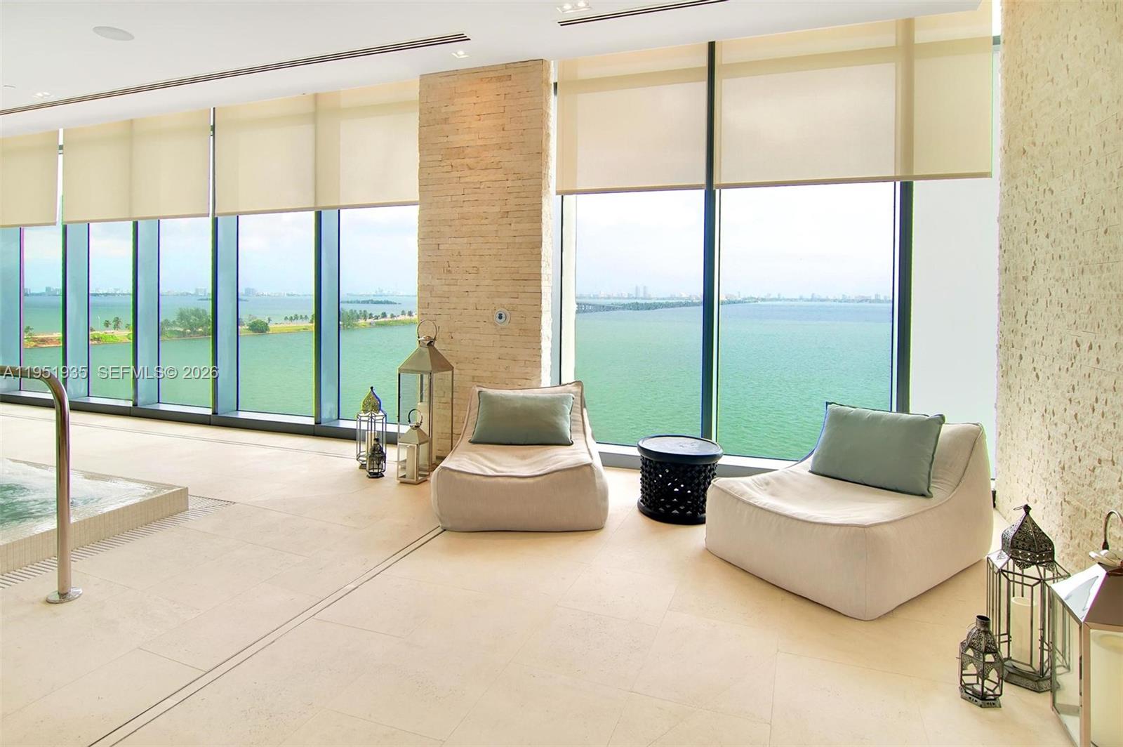 ONE PARAISO CONDO - Residential