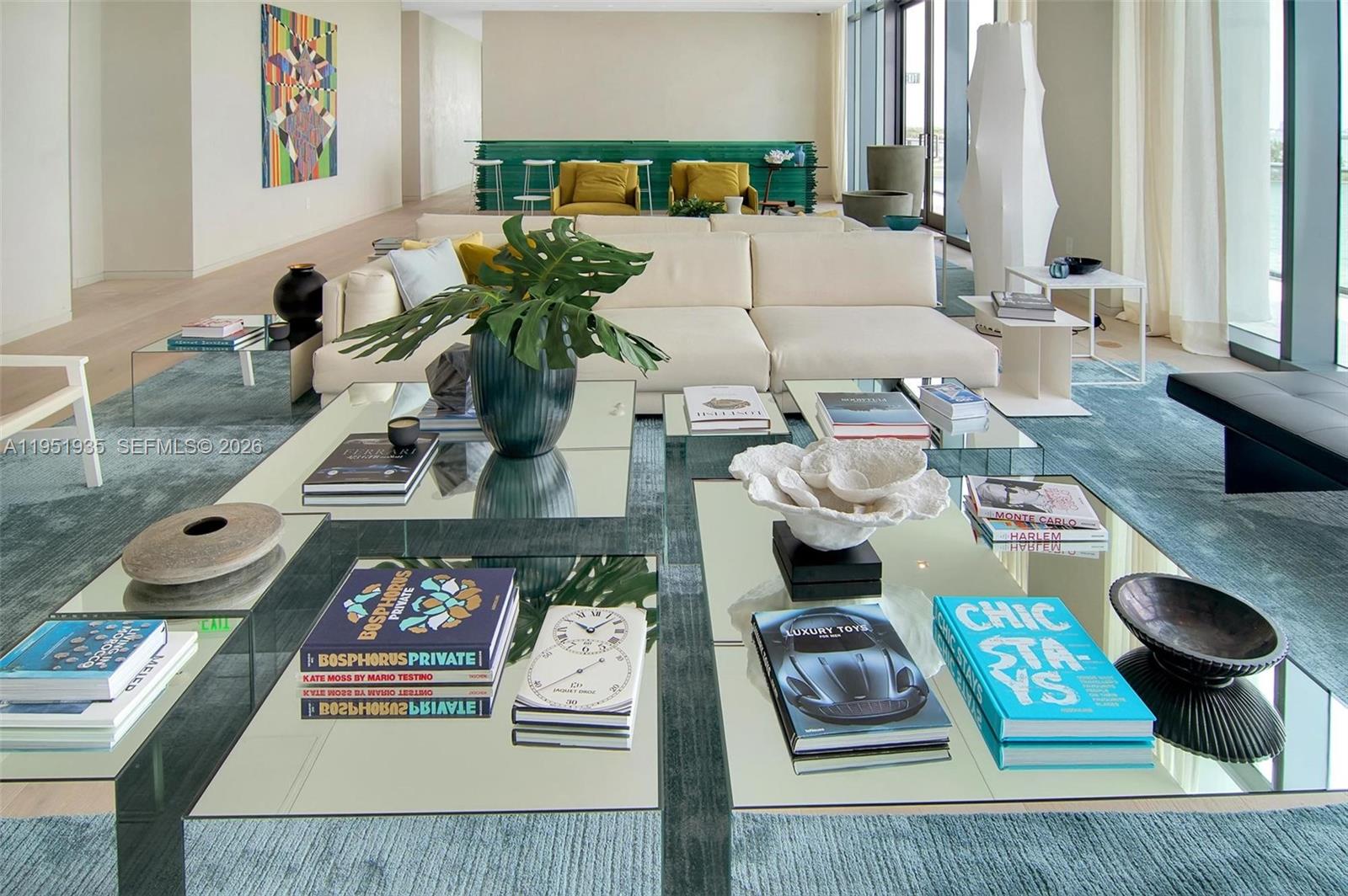 ONE PARAISO CONDO - Residential