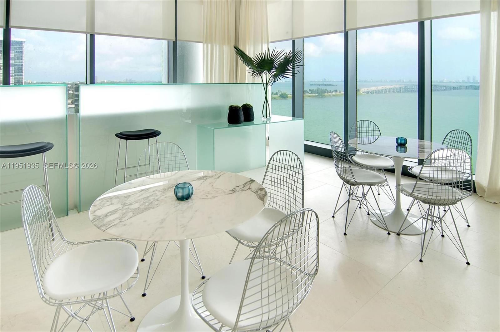 ONE PARAISO CONDO - Residential