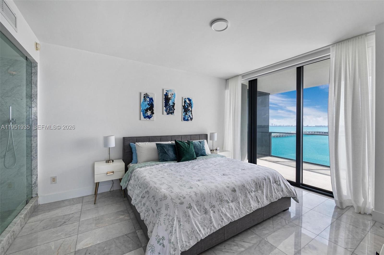 ONE PARAISO CONDO - Residential